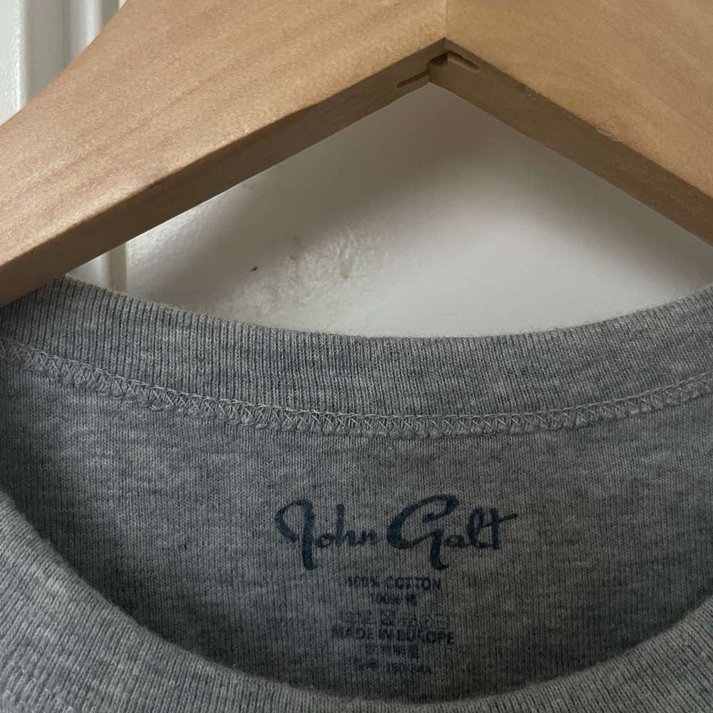 Brandy Vancouver Tee - Picture 2 of 2